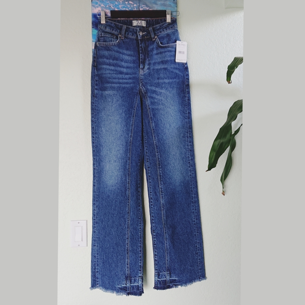 Free People Relaxed Straight Slouch Jeans Raw Hem - Picture 7 of 11
